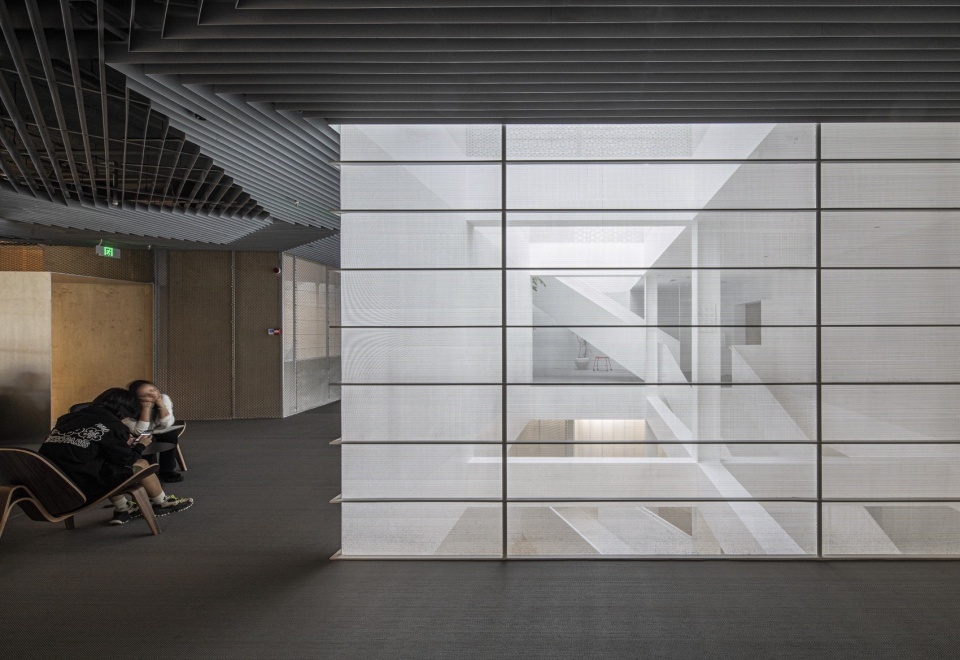 MORE Office Renovation by TAOA 960x660