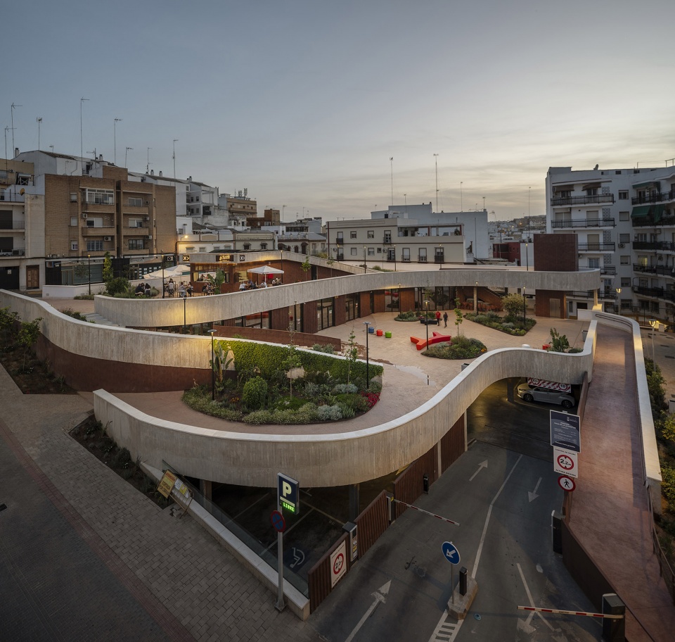 alcala de guadaira youth centre by felipe retuerto dunar arquitectos