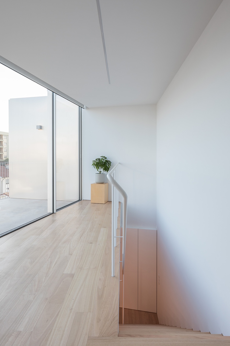 HS BUILDING by NOARQ