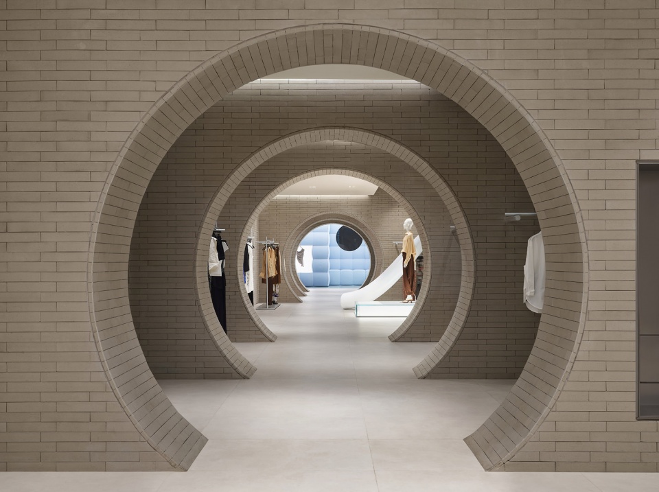 urban revivo flagship store in beijing by mvrdv