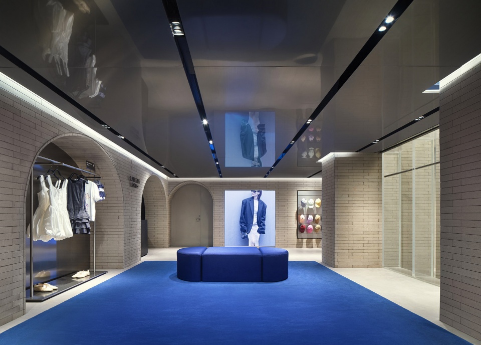 urban revivo flagship store in beijing by mvrdv