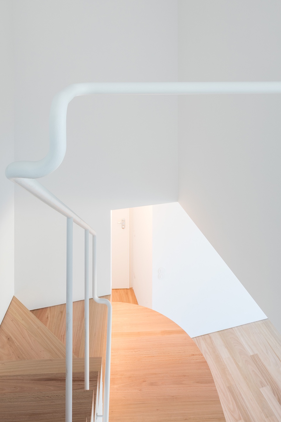 HS BUILDING by NOARQ