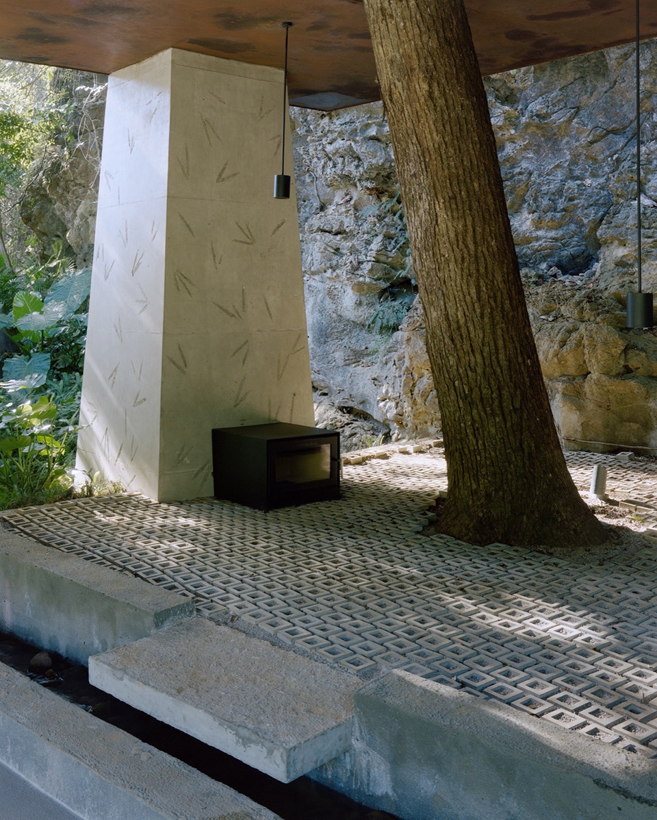 Stream Restaurant by Atelier Guo