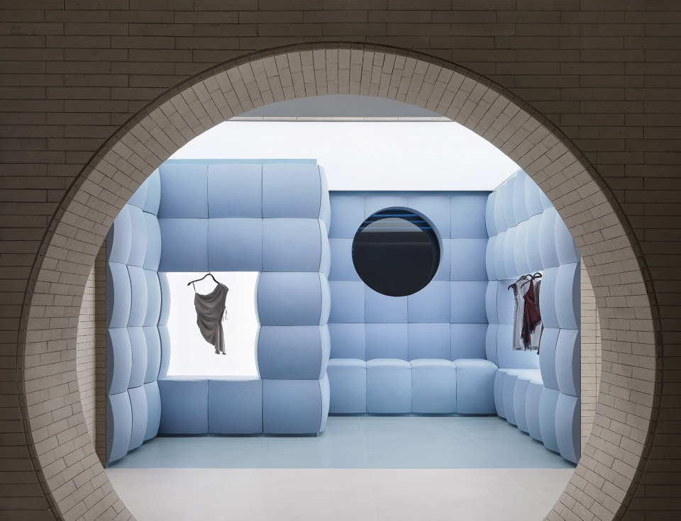 urban revivo flagship store in beijing by mvrdv
