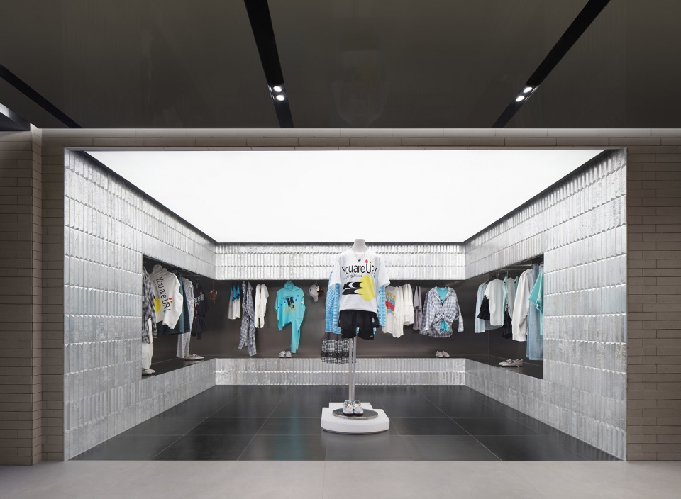 urban revivo flagship store in beijing by mvrdv