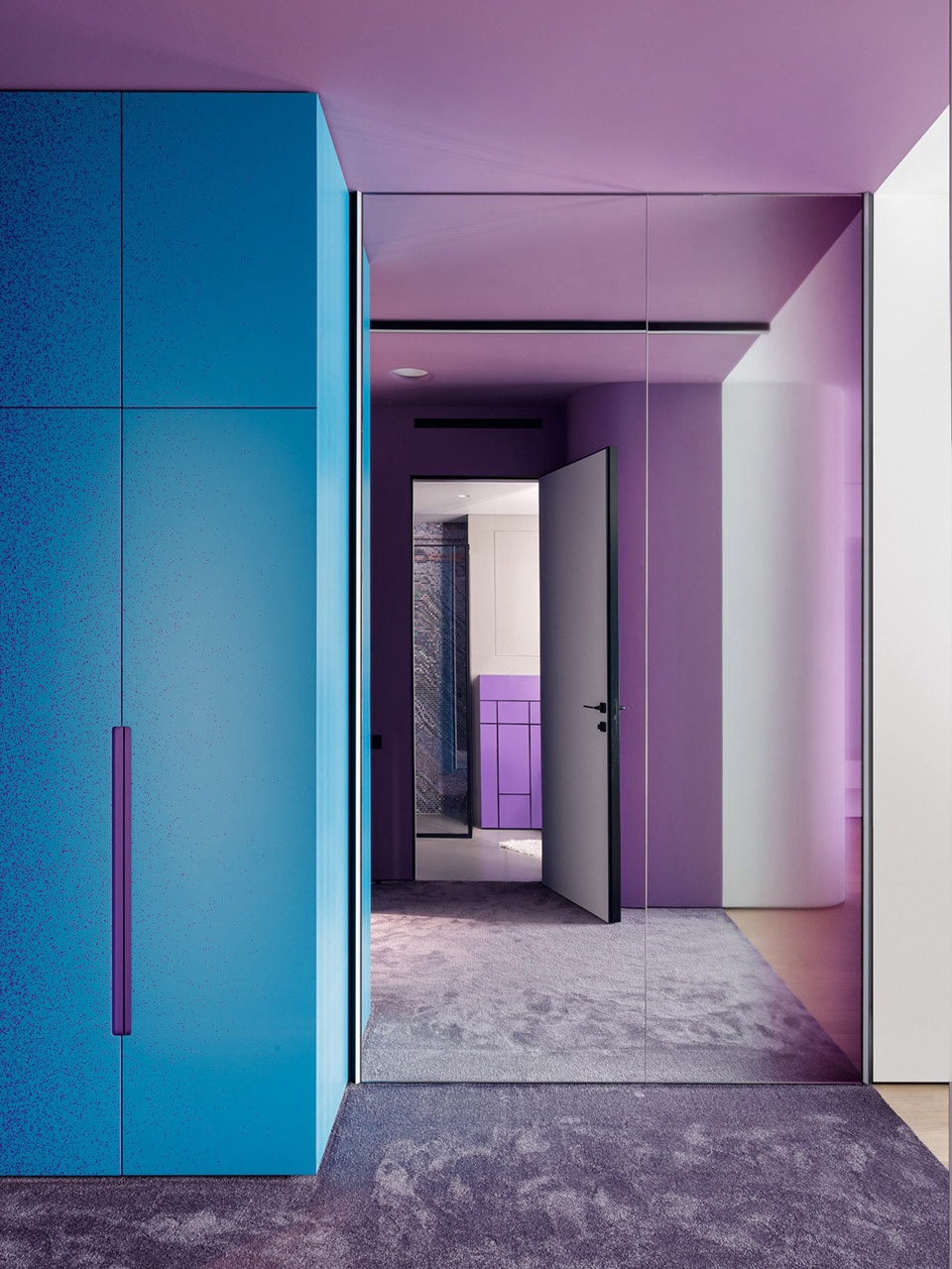 Manifest of Digital Aesthetics in a Residential Interior