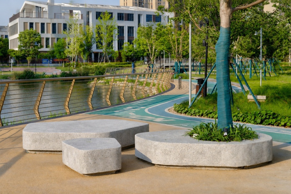 Riverside Landscape Design of Green Belts on Both Sides of Dadongjiang