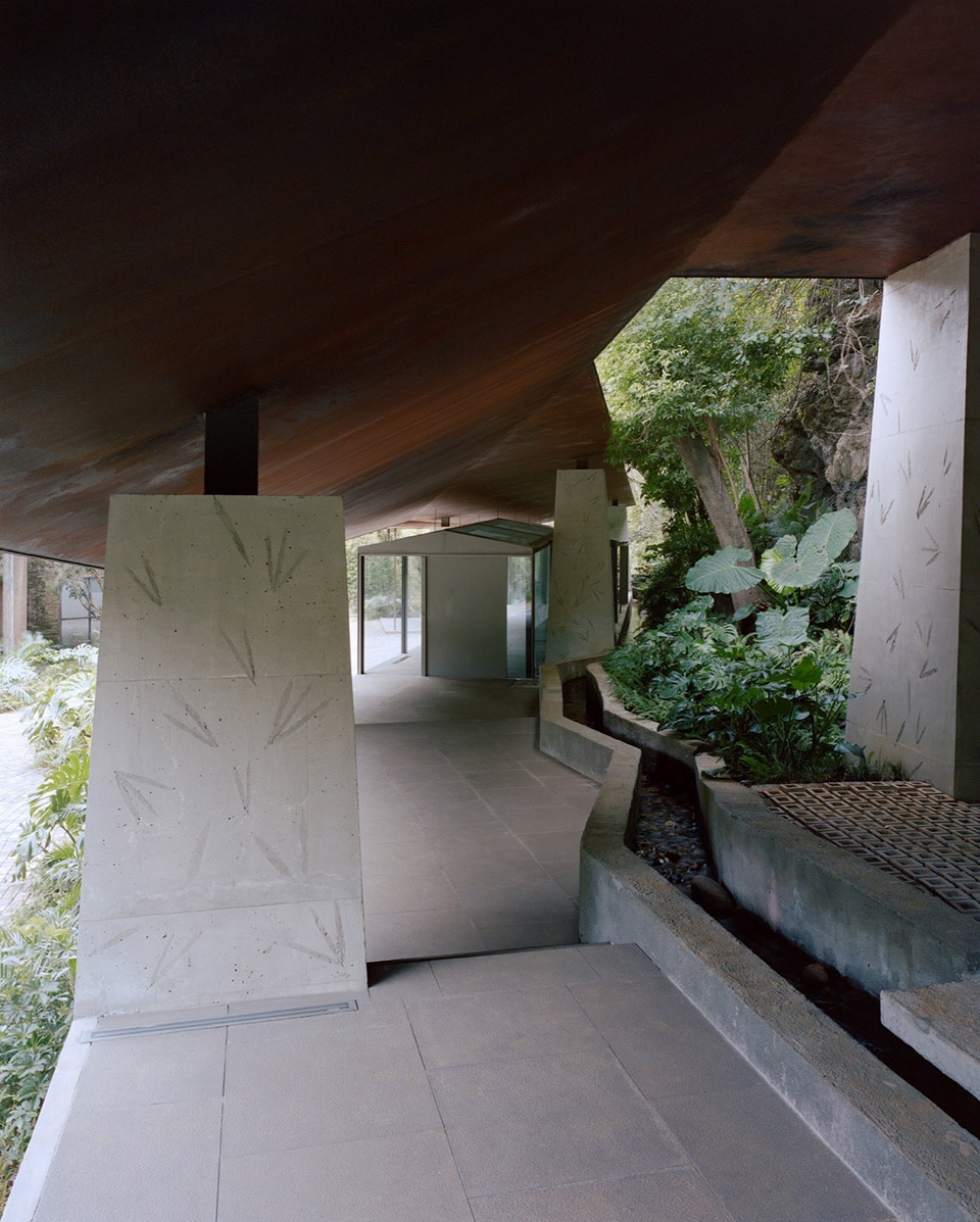 Stream Restaurant by Atelier Guo