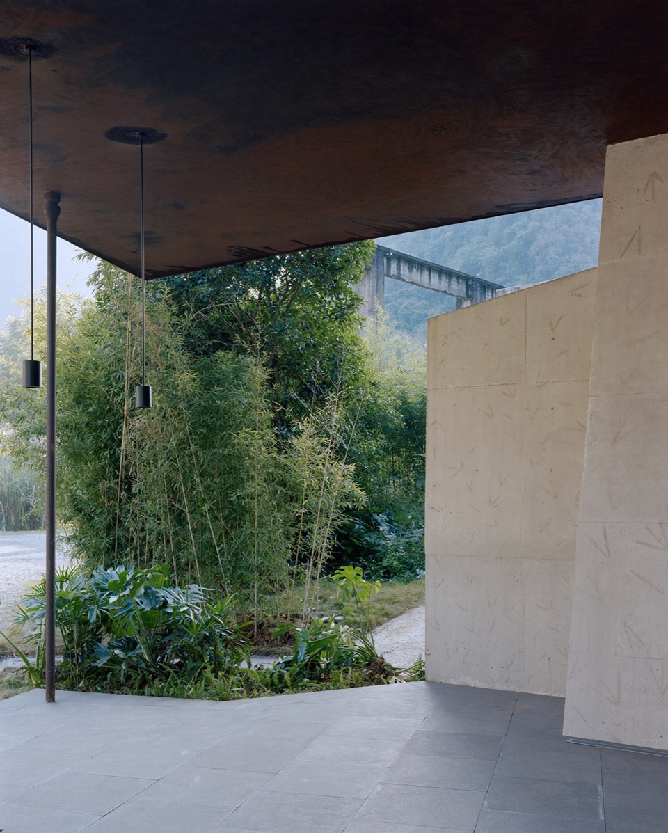 Stream Restaurant by Atelier Guo
