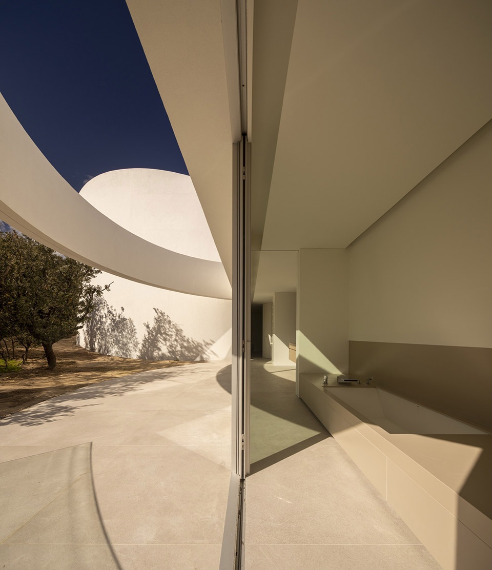 house in las rozas by fran silvestre arquitectos