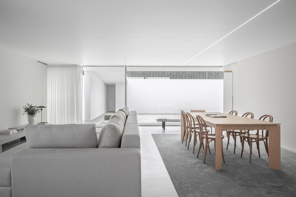 MSBC HOUSE by NOARQ