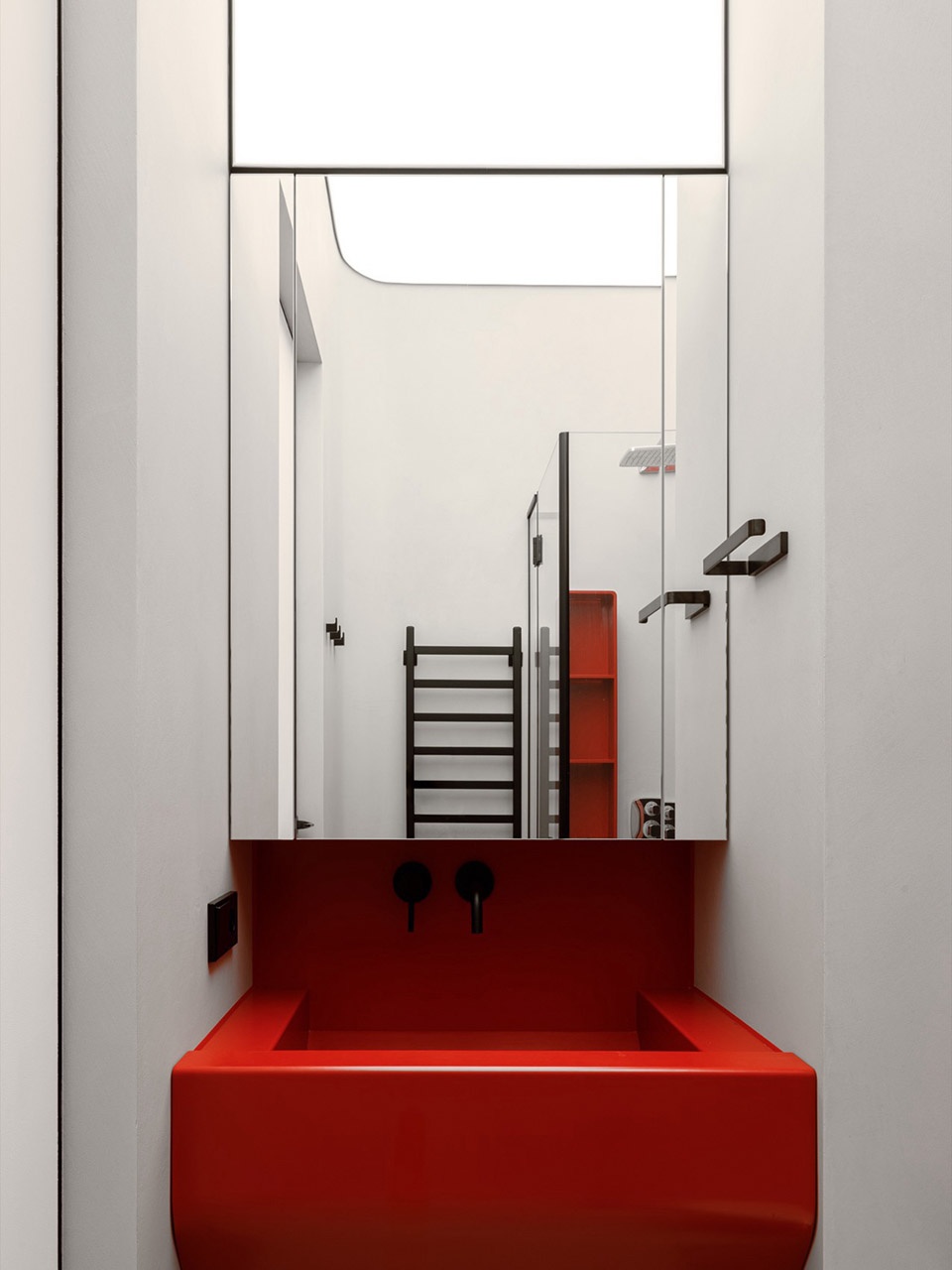 Manifest of Digital Aesthetics in a Residential Interior