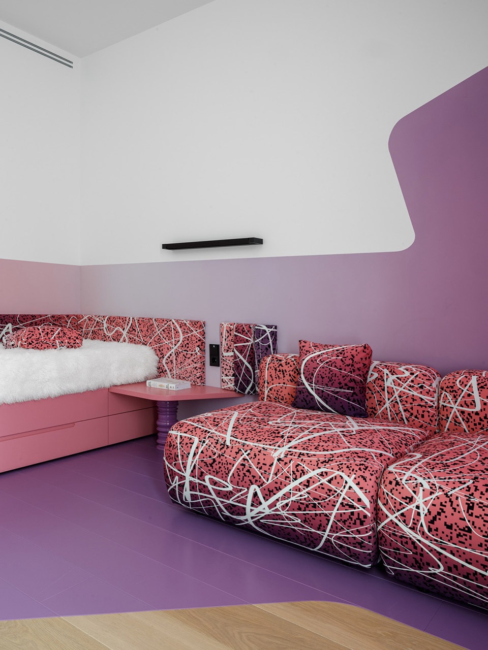 Manifest of Digital Aesthetics in a Residential Interior