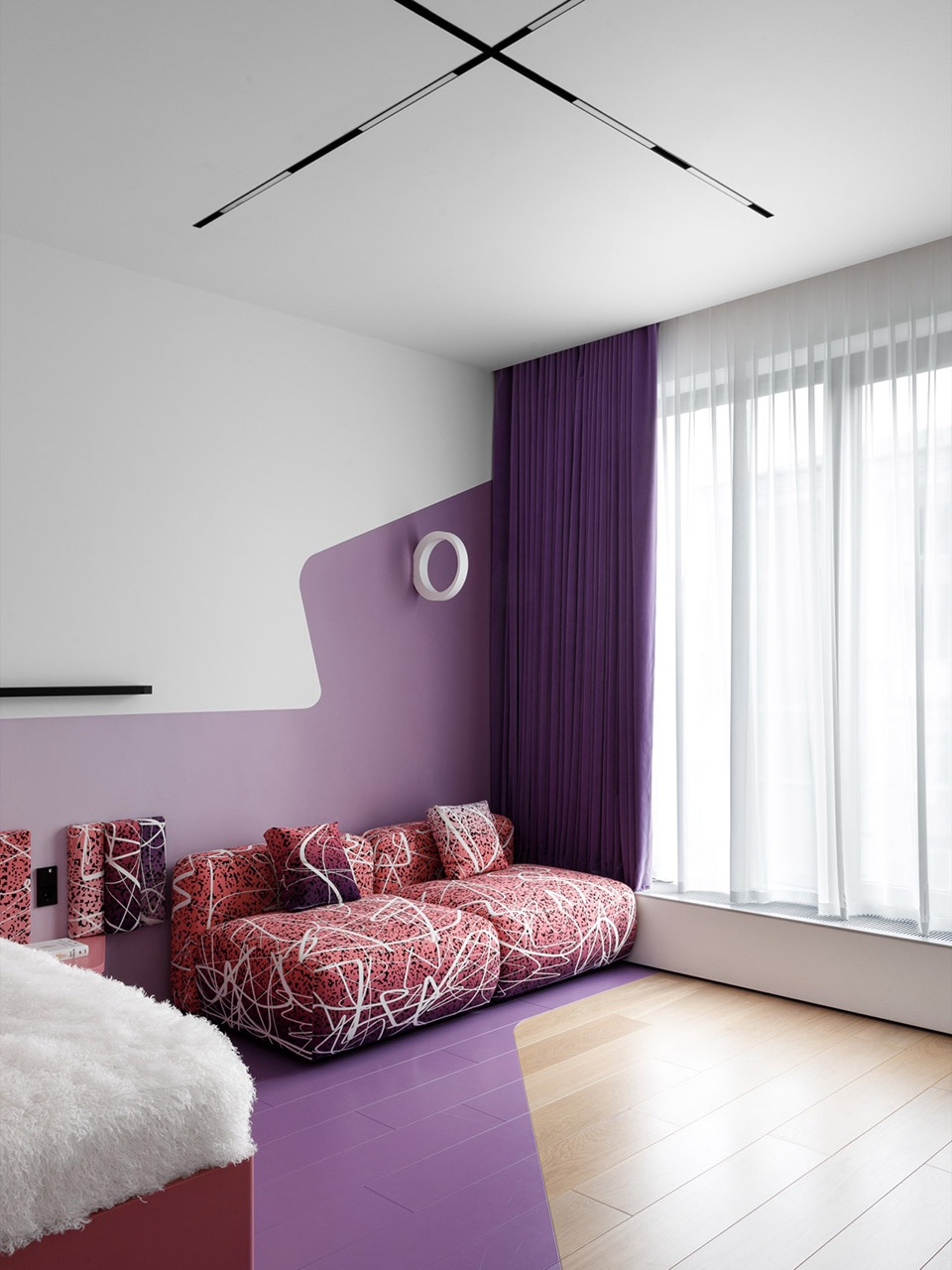 Manifest of Digital Aesthetics in a Residential Interior