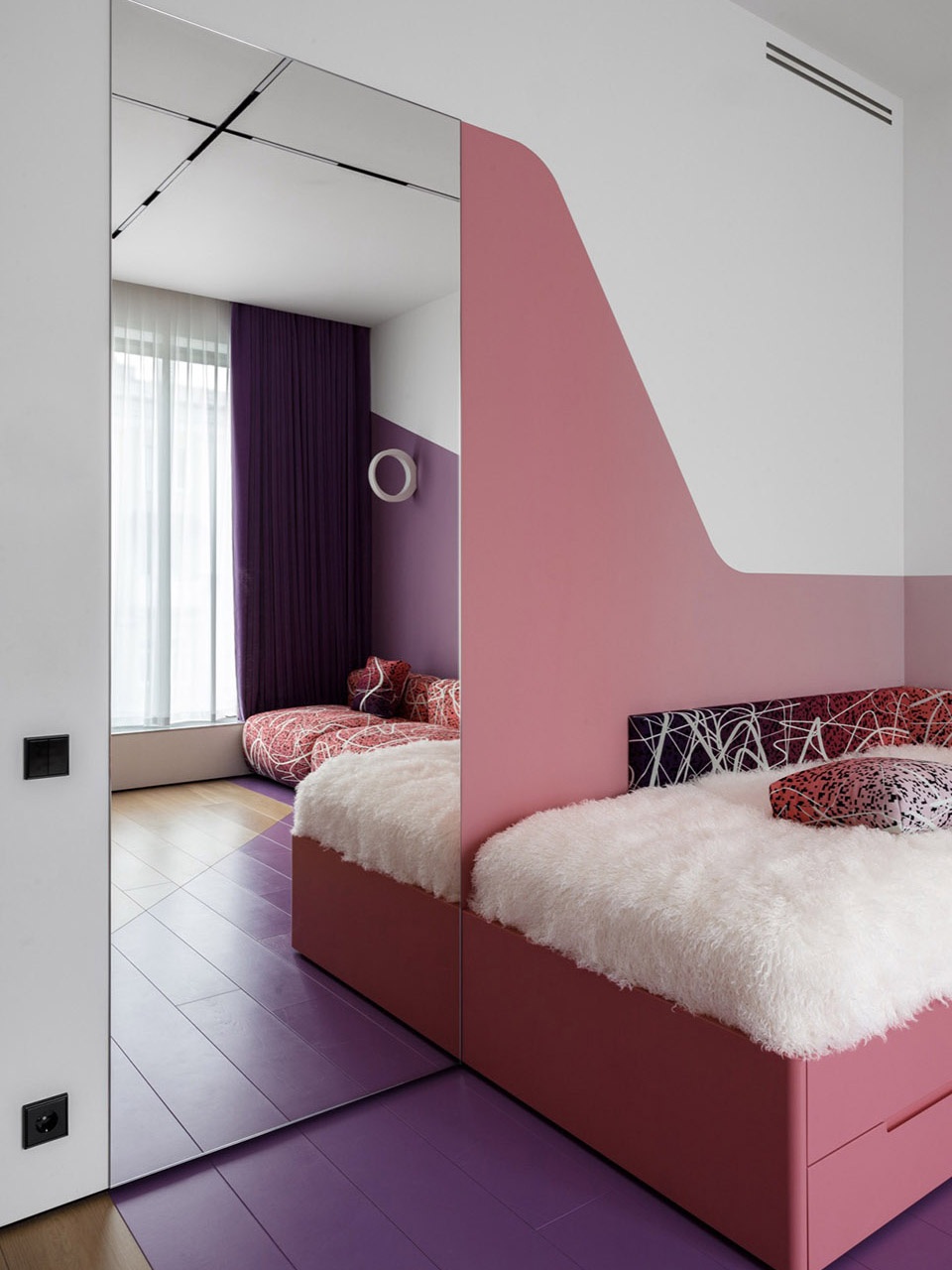Manifest of Digital Aesthetics in a Residential Interior iqo