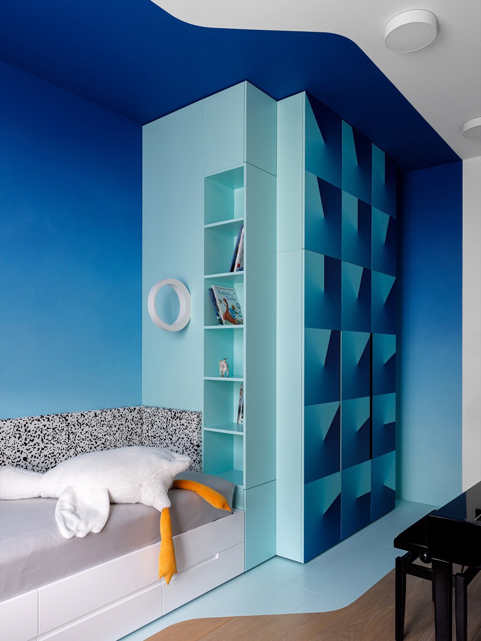 Manifest of Digital Aesthetics in a Residential Interior