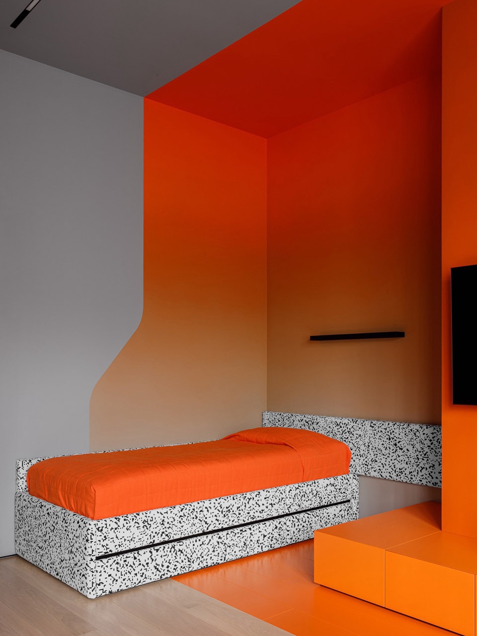 Manifest of Digital Aesthetics in a Residential Interior