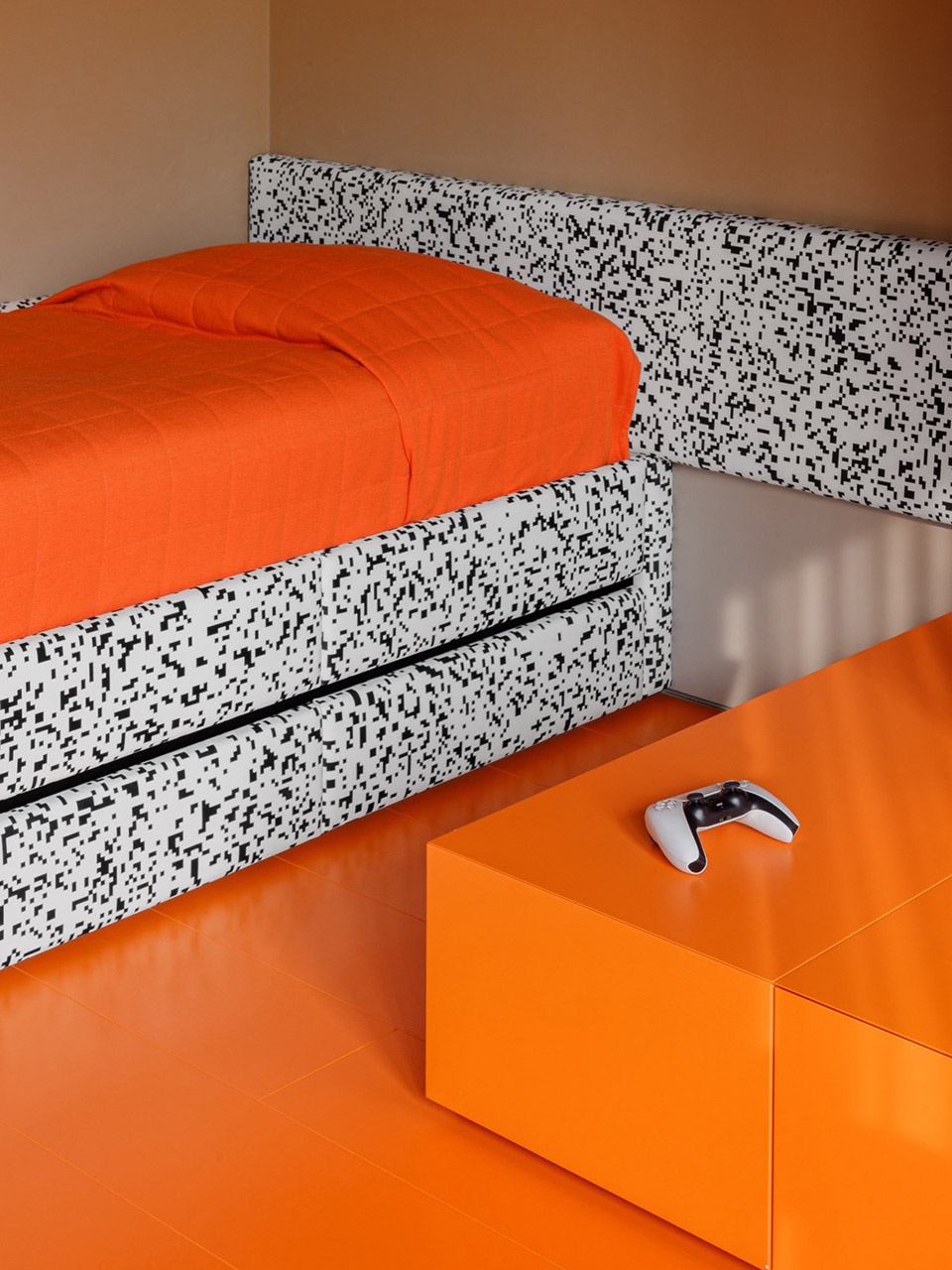 Manifest of Digital Aesthetics in a Residential Interior