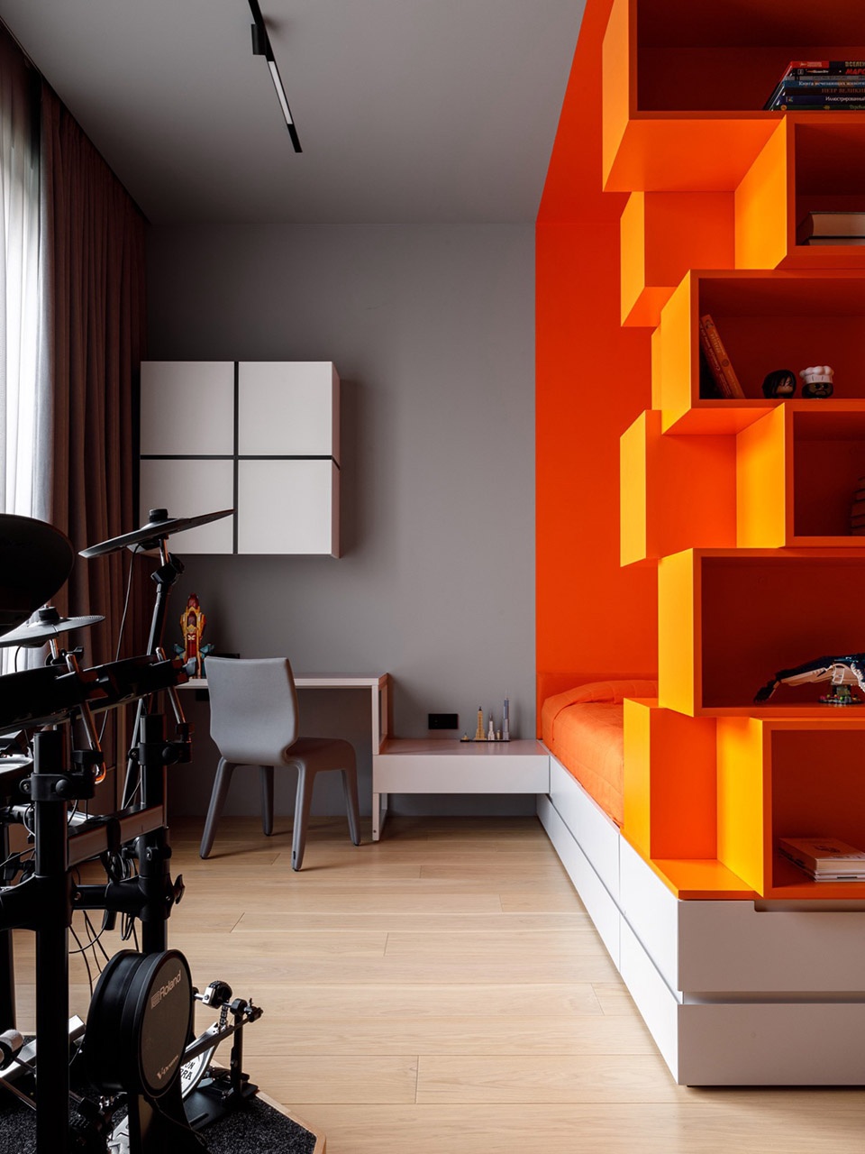 Manifest of Digital Aesthetics in a Residential Interior