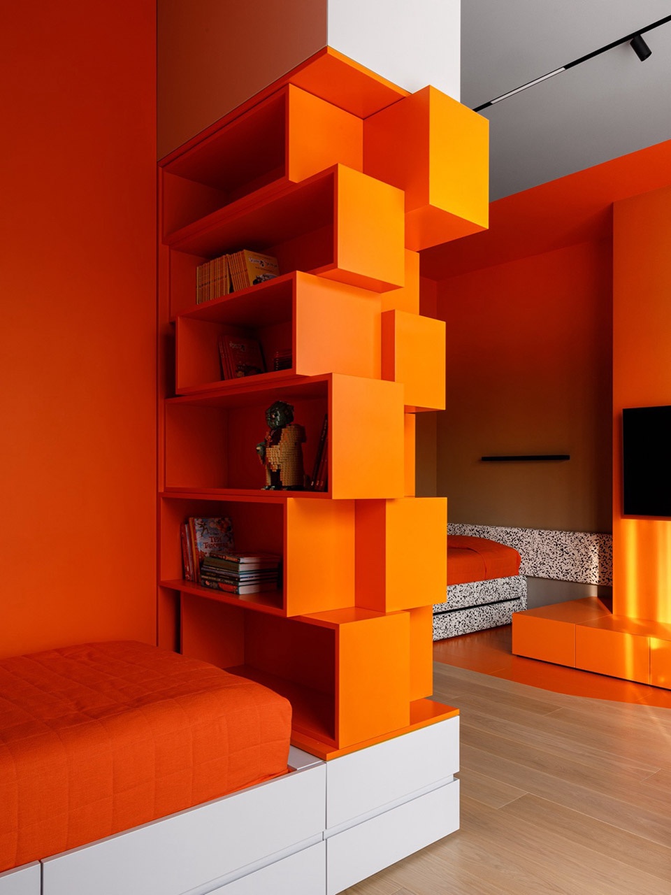 Manifest of Digital Aesthetics in a Residential Interior