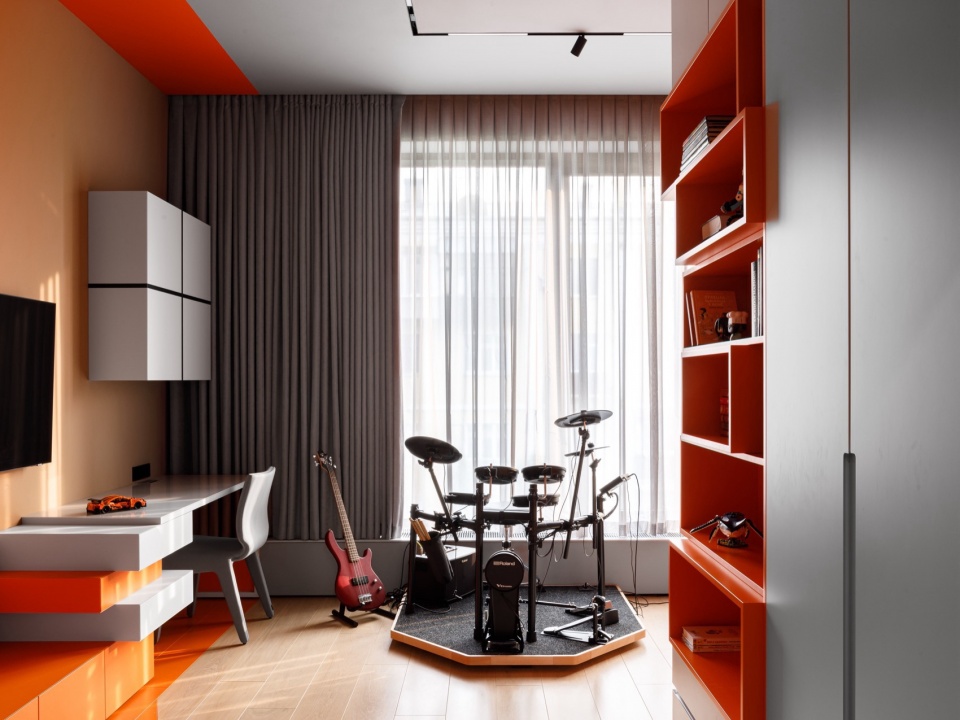 Manifest of Digital Aesthetics in a Residential Interior