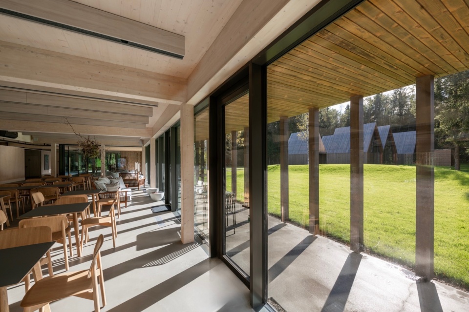 SANCTUM Nature Therapy Retreat by arches jpc