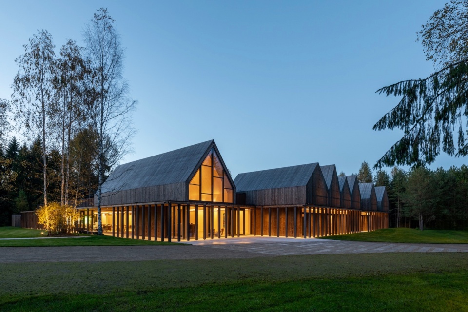 SANCTUM Nature Therapy Retreat by arches nu3