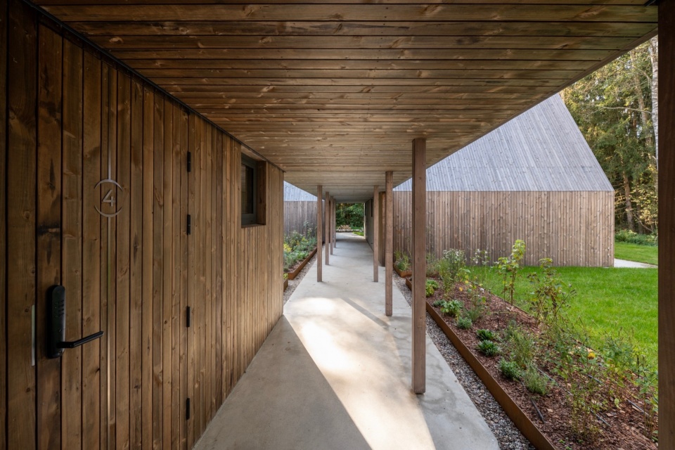 SANCTUM Nature Therapy Retreat by arches t5c