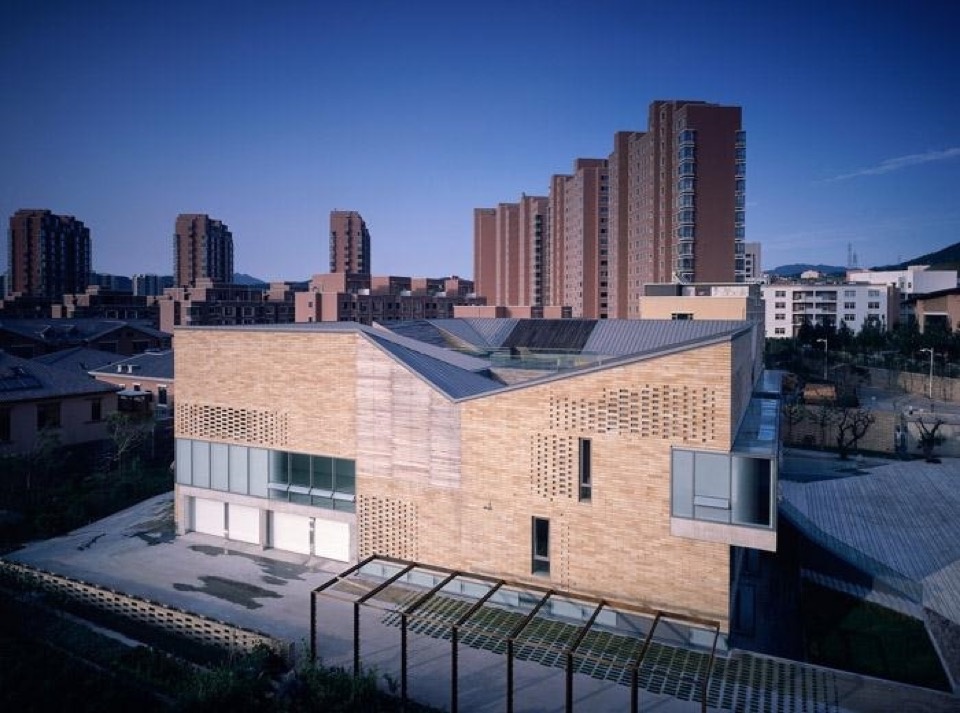 Concave House 2