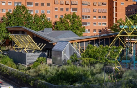维卡尔瓦罗循环经济创新中心循环花园，马德里 / gaSSz arquitectos