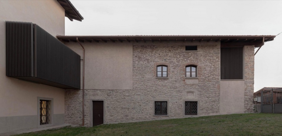 recovery of the body west of villa dellamicizia by invernizzi gaffuri architetti associati