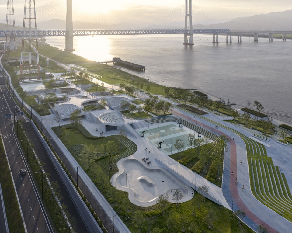 ripples becoming everyday ground by original design studio tjad