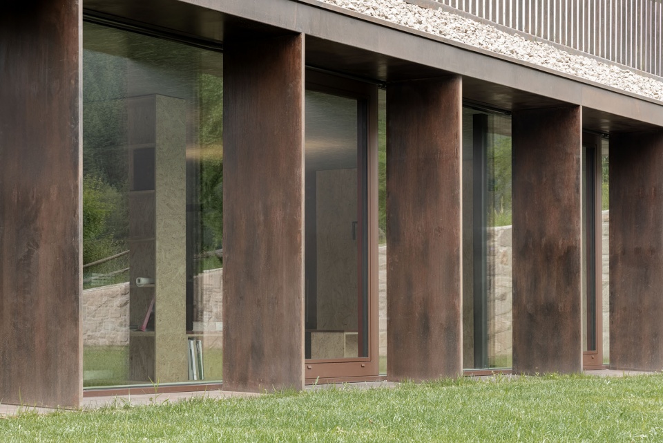 BÜROATELIER ED by Architekt Daniel Ellecosta