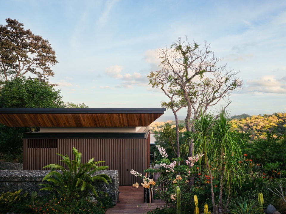 Casa Akiga by Studio Saxe