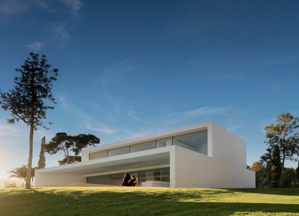 NIU N320 by Fran Silvestre Arquitectos