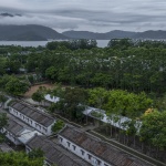 深圳大鹏新区星火探索营廊架设计 / 厘米制造