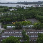 深圳大鹏新区星火探索营廊架设计 / 厘米制造