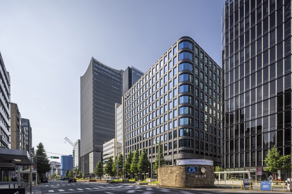 yaesu daibiru building by nikken sekki