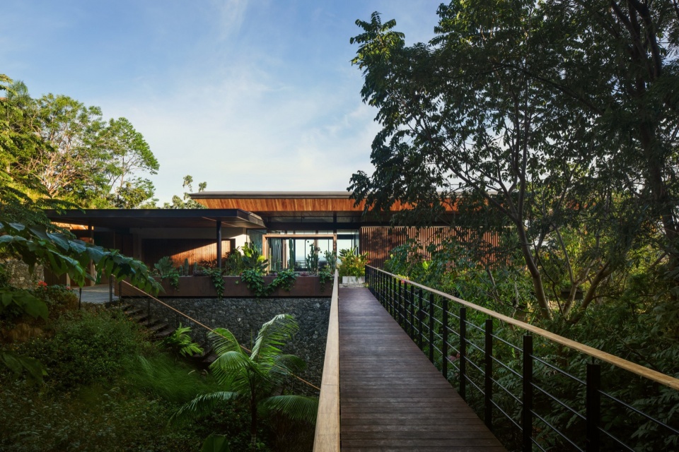 Casa Akiga by Studio Saxe
