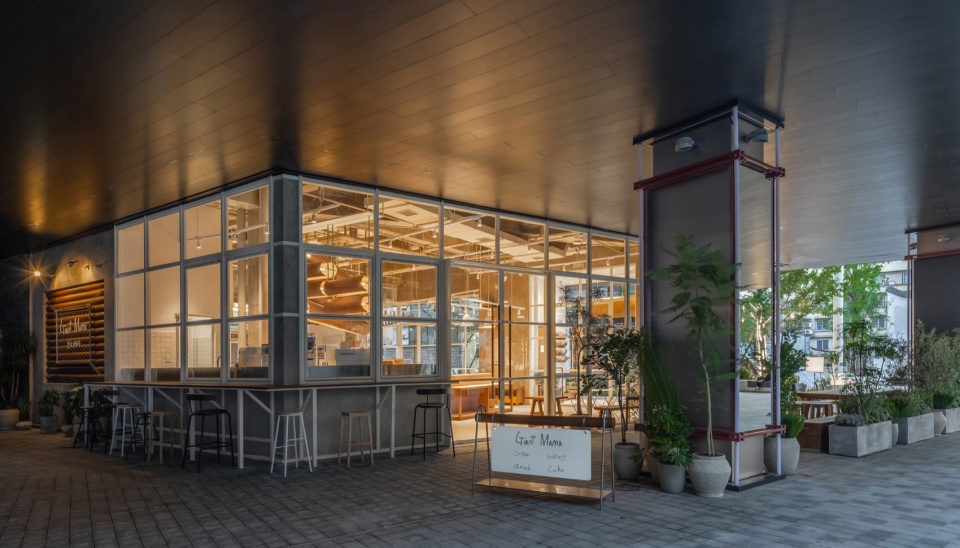 Giant Mama Bixiang Chuxiang Lane by Whatever Design Office