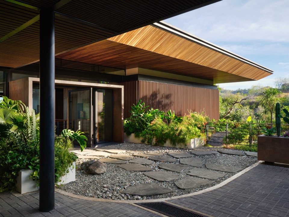Casa Akiga by Studio Saxe