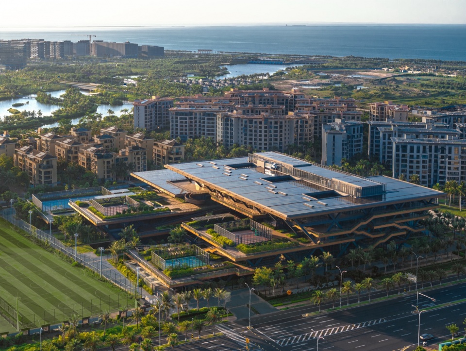 Haikou Workers Activity Center by CADG