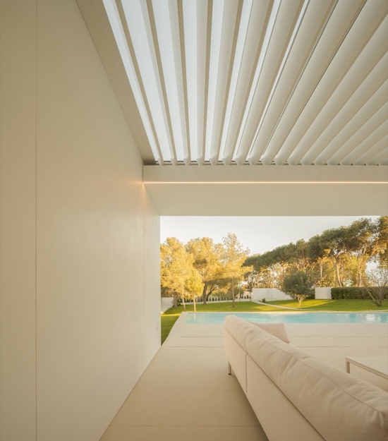 NIU N320 by Fran Silvestre Arquitectos
