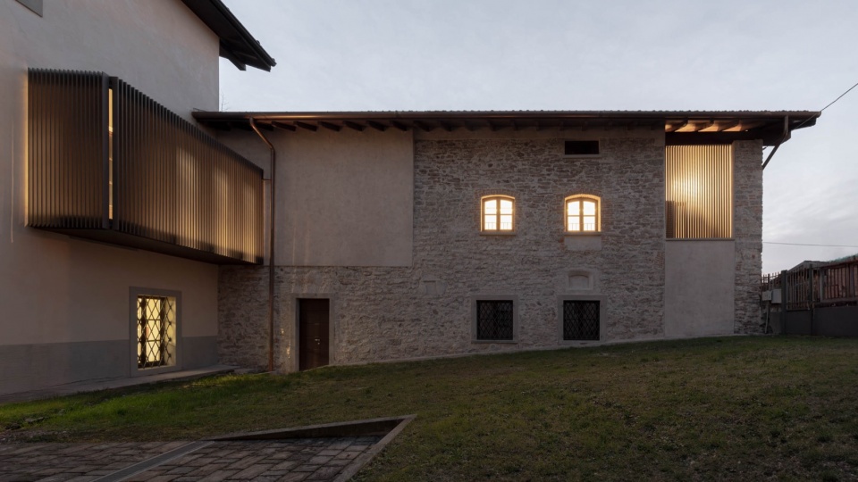 recovery of the body west of villa dellamicizia by invernizzi gaffuri architetti associati