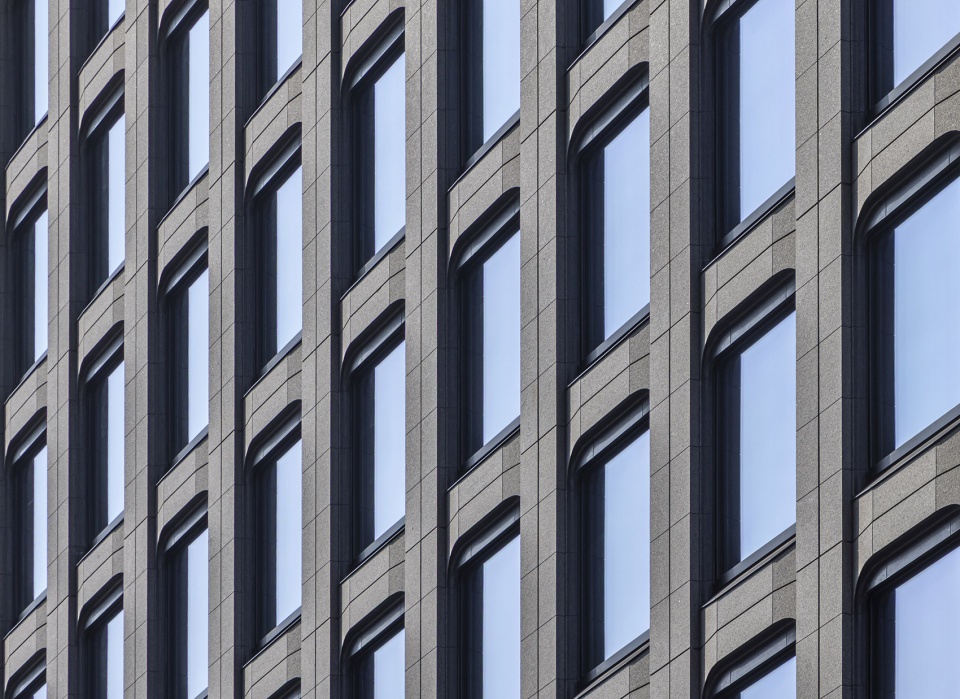 yaesu daibiru building by nikken sekki