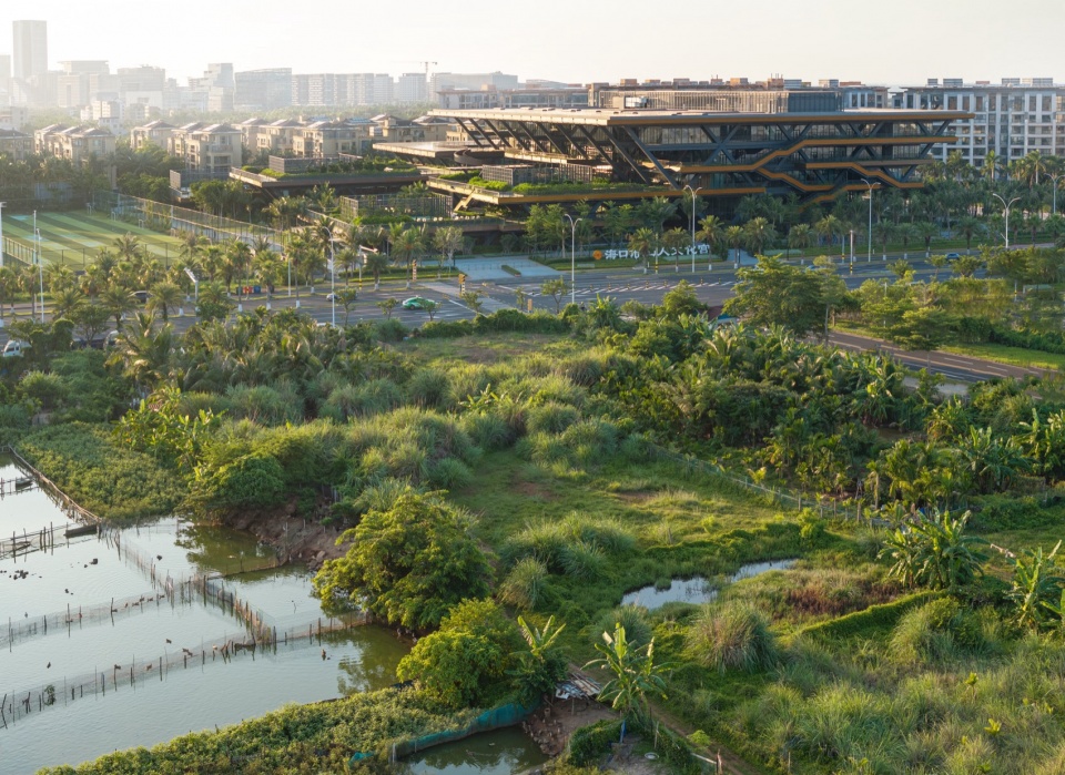 Haikou Workers Activity Center by CADG