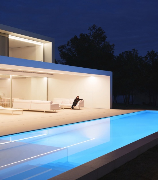 NIU N320 by Fran Silvestre Arquitectos