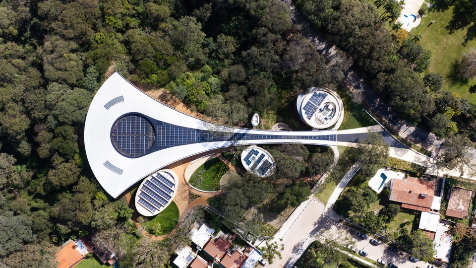lola mora cultural center by pelli clarke partners