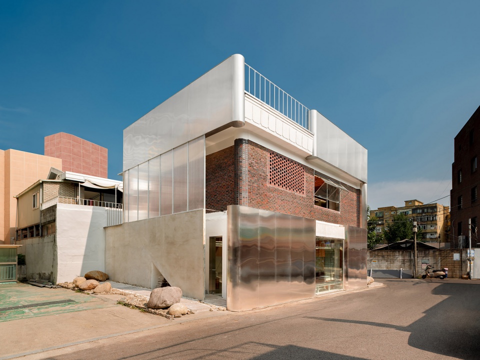 8323 layers of space by sukchulmok studio