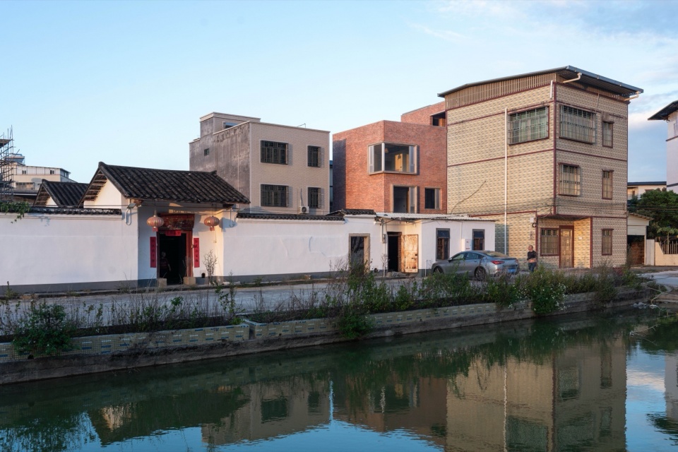 Guangdong Brick House Puqian Town Heyuan Guangdong by WUWU Atelier